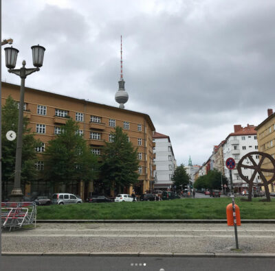 Blick auf den Rosa-Luxemburg-Platz